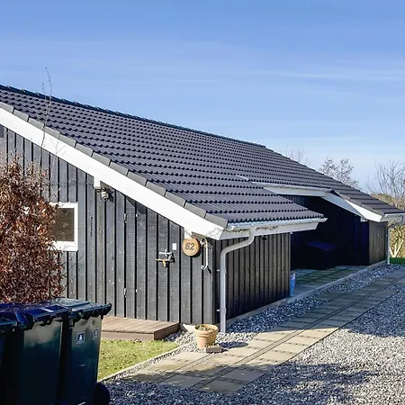 Semesterbostad 4 Star In